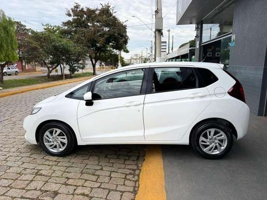 HONDA-FIT-1.5 LX 16V FLEX 4P AUTOMÁTICO HONDA-FIT-2015