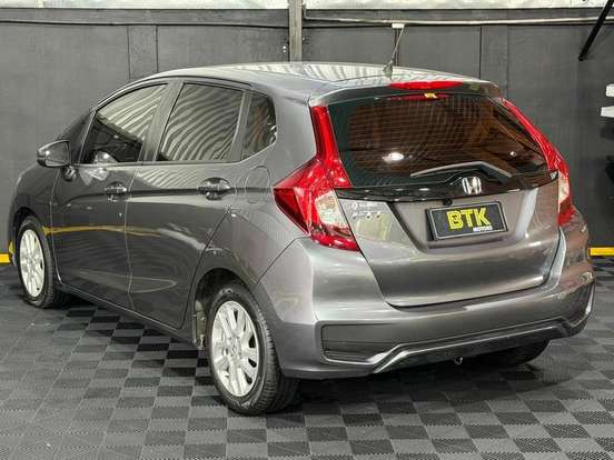 HONDA-FIT-2017
