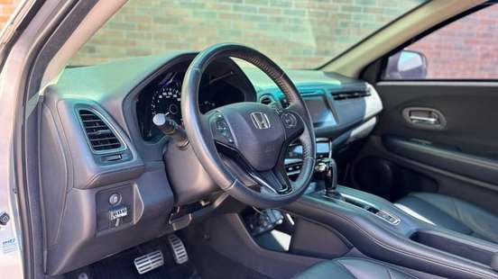 HONDA-HR-V-2016