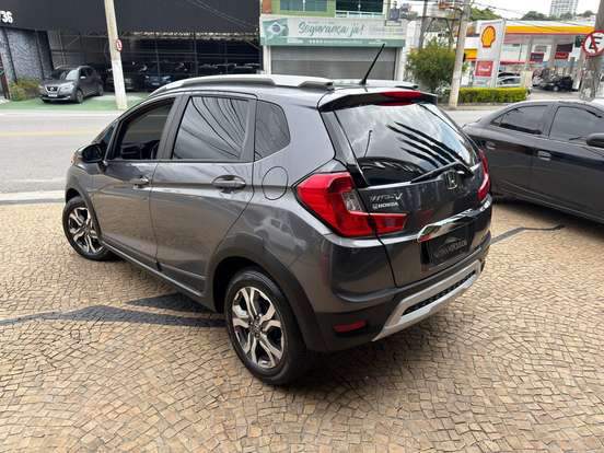 HONDA-WR-V-2017