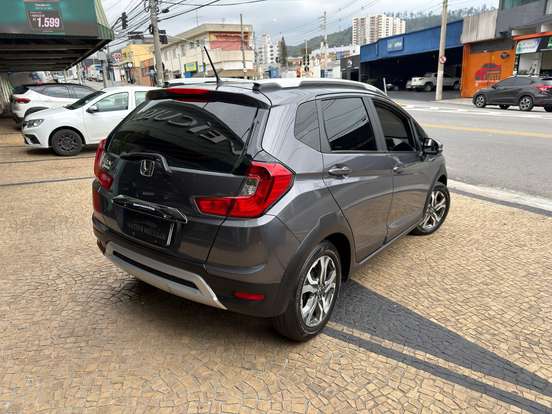 HONDA-WR-V-2017