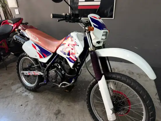 HONDA-XR 200R HONDA-XR 200R-1995