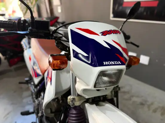 HONDA-XR 200R HONDA-XR 200R-1995