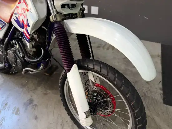 HONDA-XR 200R-1995