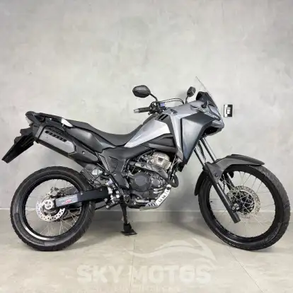 HONDA-XRE 300 SAHARA-2025