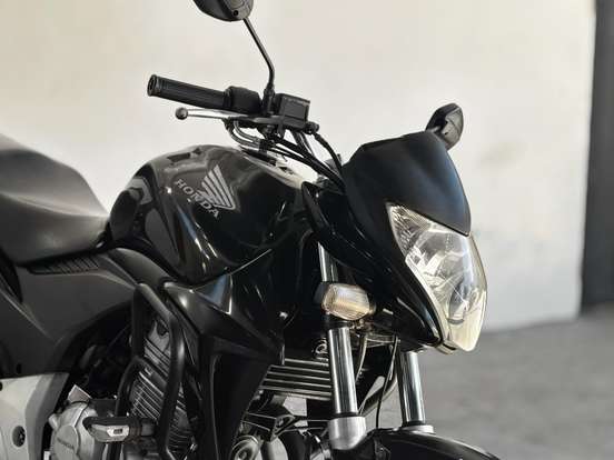 HONDA-CB 300R-2013