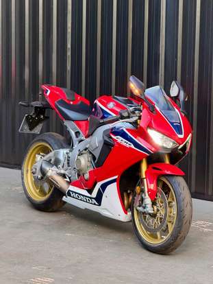 HONDA-CBR 1000RR FIREBLADE-2017