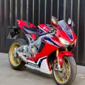 HONDA CBR 1000RR FIREBLADE HONDA CBR 1000RR FIREBLADE