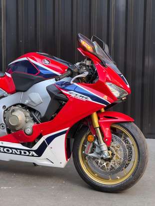 HONDA-CBR 1000RR FIREBLADE-2017