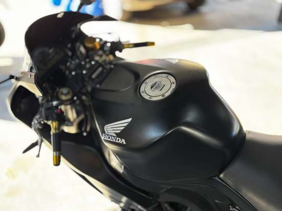 HONDA-CBR 1000RR FIREBLADE-2007