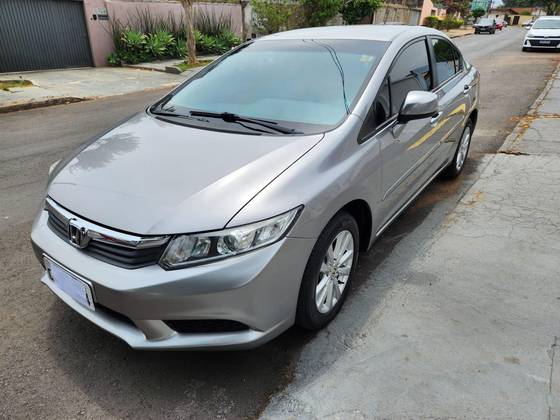 HONDA CIVIC 1.8 LXS 16V FLEX 4P AUTOMÁTICO