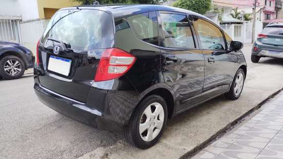 HONDA-FIT-2009