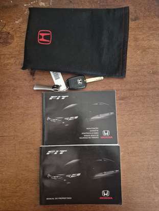 HONDA-FIT-2015