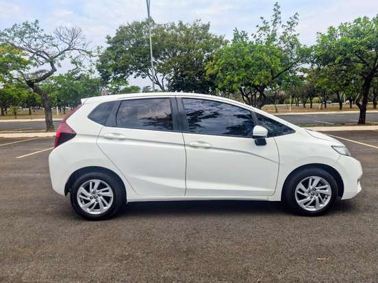 HONDA-FIT-2015