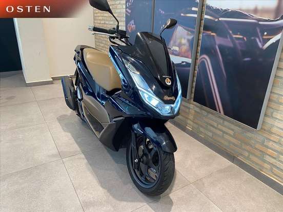 HONDA-PCX 160 DLX-2025