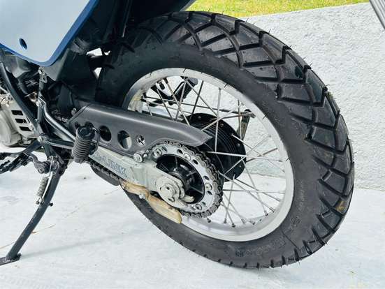 HONDA-XLX 350R-1990