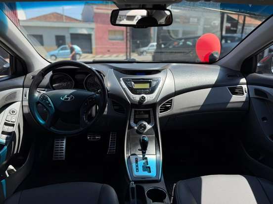 HYUNDAI-ELANTRA-2.0 GLS 16V FLEX 4P AUTOMÁTICO HYUNDAI-ELANTRA-2011