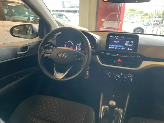 HYUNDAI-HB20-2024