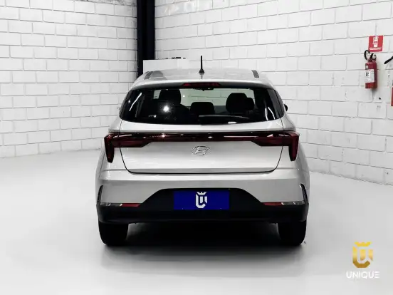 HYUNDAI-HB20-2023
