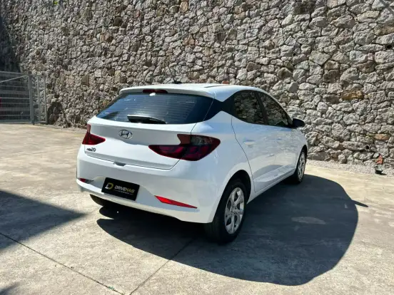 HYUNDAI-HB20-2022