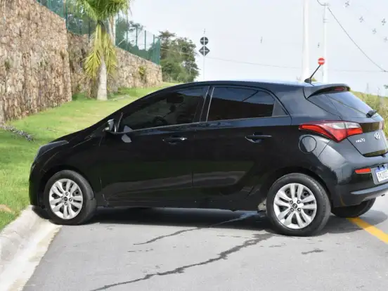 HYUNDAI-HB20-1.0 COMFORT 12V FLEX 4P MANUAL HYUNDAI-HB20-2018