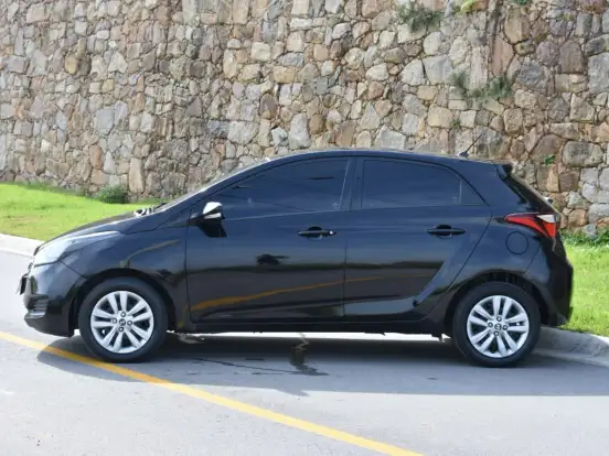 HYUNDAI-HB20-1.0 COMFORT 12V FLEX 4P MANUAL HYUNDAI-HB20-2018