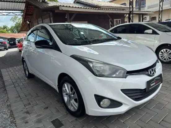 HYUNDAI-HB20-2013