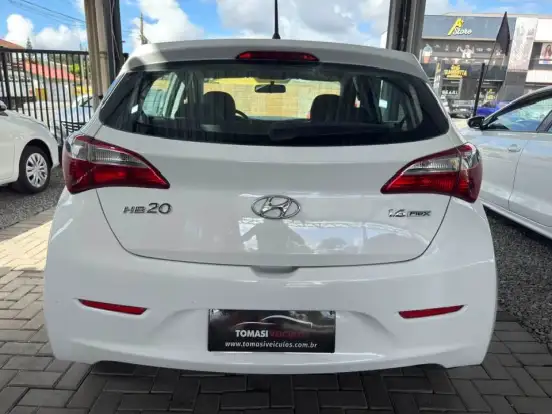 HYUNDAI-HB20-2013