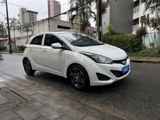 HYUNDAI HB20 1.0 COMFORT 12V FLEX 4P MANUAL
