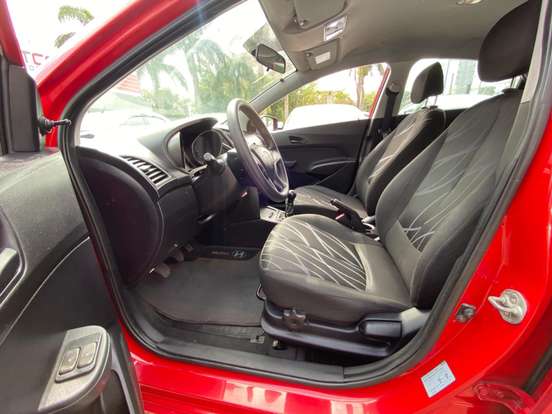 HYUNDAI-HB20-2015
