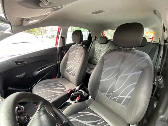 HYUNDAI-HB20-2015