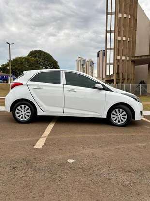 HYUNDAI-HB20-2017