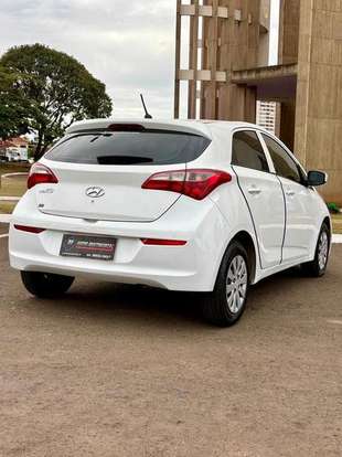 HYUNDAI-HB20-2017