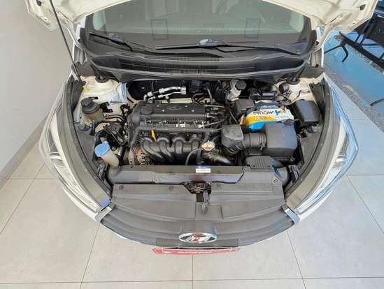 HYUNDAI-HB20-2016