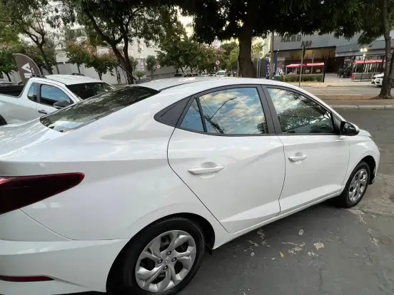 HYUNDAI-HB20S-1.0 12V FLEX COMFORT PLUS MANUAL HYUNDAI-HB20S-2024