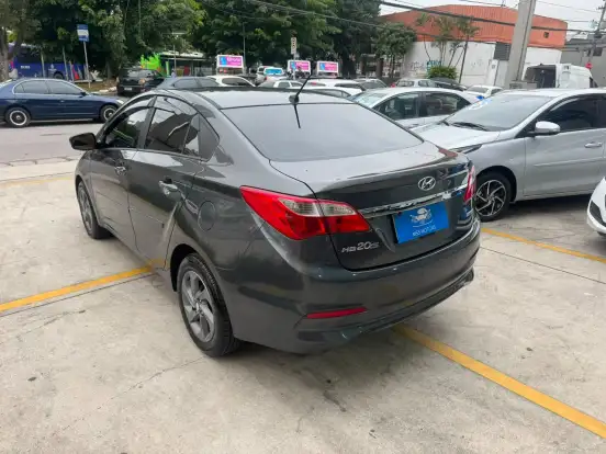 HYUNDAI-HB20S-1.6 COMFORT STYLE 16V FLEX 4P AUTOMÁTICO HYUNDAI-HB20S-2018