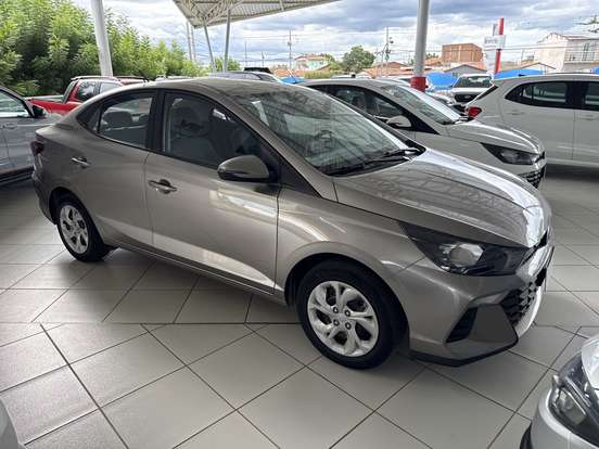 HYUNDAI-HB20S-2024