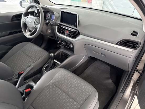 HYUNDAI-HB20S-2024
