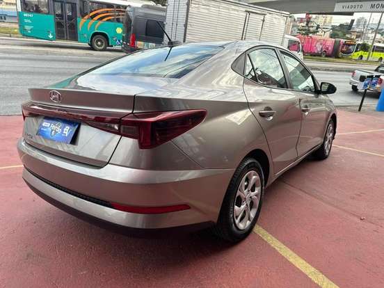 HYUNDAI-HB20S-2023