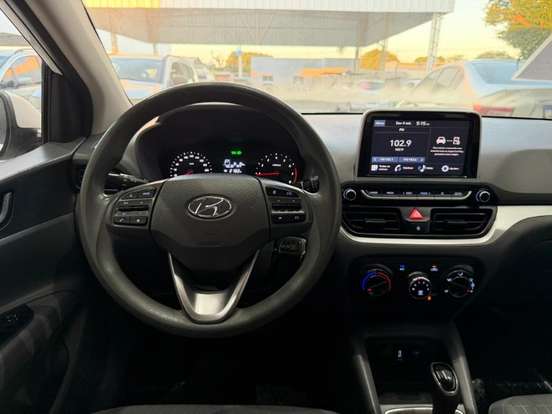 HYUNDAI-HB20S-2023