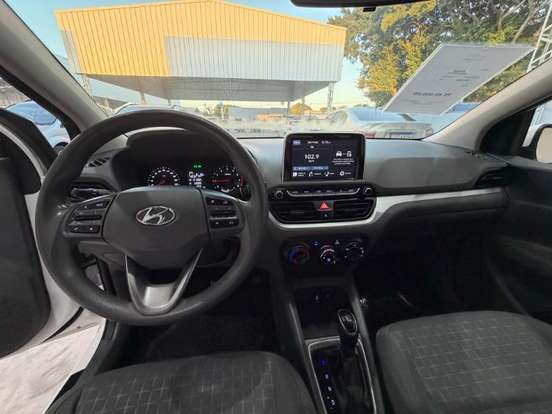 HYUNDAI-HB20S-2023