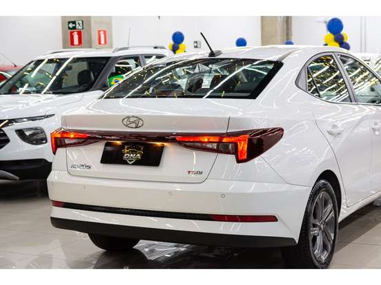 HYUNDAI-HB20S-2024