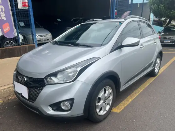 HYUNDAI HB20X 1.6 16V STYLE FLEX 4P AUTOMÁTICO