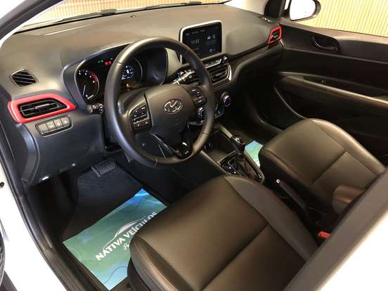 HYUNDAI-HB20X-2021