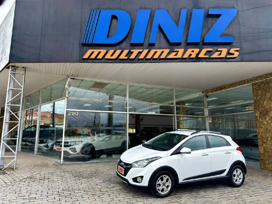 HYUNDAI HB20X 1.6 16V PREMIUM FLEX 4P AUTOMÁTICO