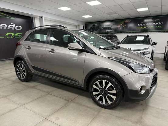HYUNDAI-HB20X-1.6 16V STYLE FLEX 4P MANUAL HYUNDAI-HB20X-2017