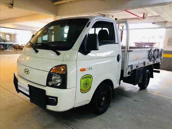 HYUNDAI HR 2.5 LONGO SEM CAÇAMBA 4X2 16V 130CV TURBO INTERCOOLER DIESEL 2P MANUAL