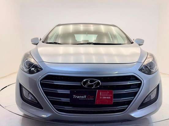HYUNDAI-I30-1.8 MPI 16V GASOLINA 4P AUTOMATICO HYUNDAI-I30-2015