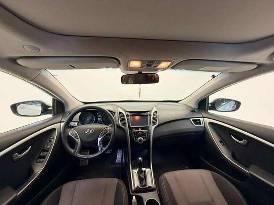 HYUNDAI-I30-1.8 MPI 16V GASOLINA 4P AUTOMATICO HYUNDAI-I30-2015