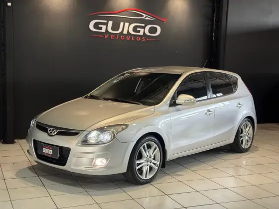 HYUNDAI I30 2.0 MPI 16V GASOLINA 4P MANUAL